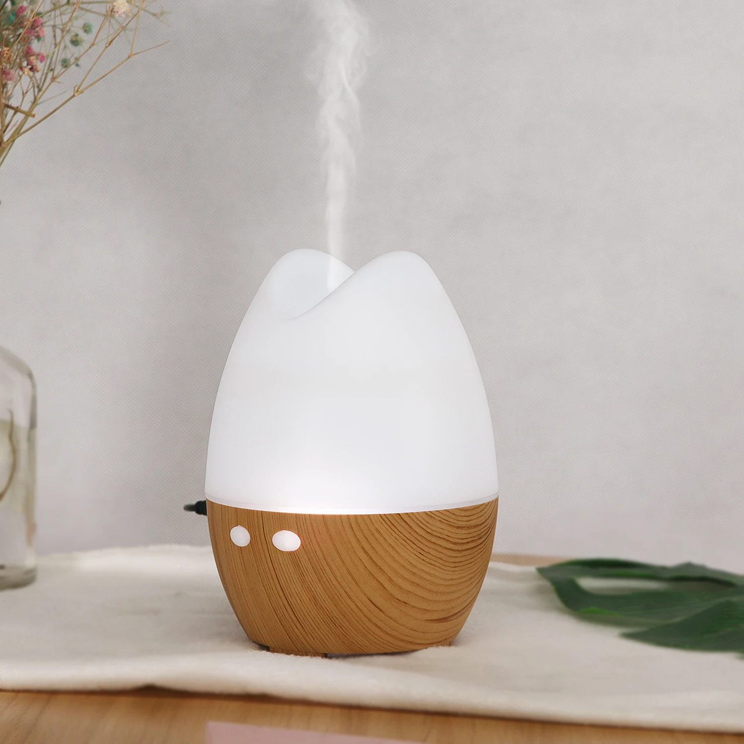 Wholesale Shark mouth Design Ultrasonic Essential Oils  Cool Mist Humidifier Aromatherapy Diffuser