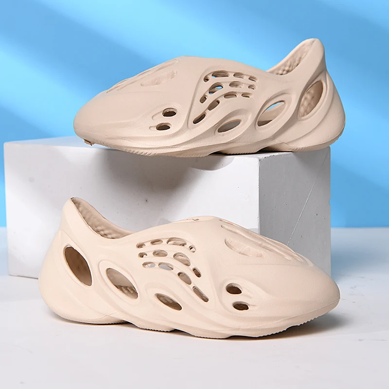  Новейший дизайн 2021 лидер продаж модная пляжная пенопластовая дорожка Yeezy мужская и женская Стильная обувь из ЭВА с отверстиями Спортивная Песочная