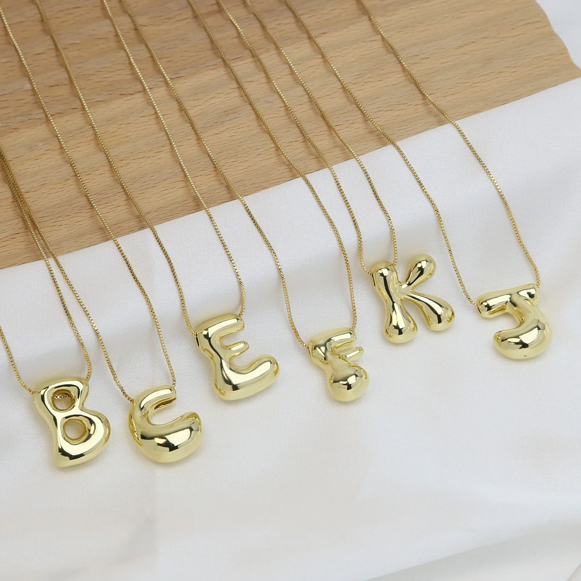 3D Balloon A-Z 26 Letters Pendant Layered Gold Necklace Dainty Jewelry Plated Alphabet Box Chain Necklaces For Women