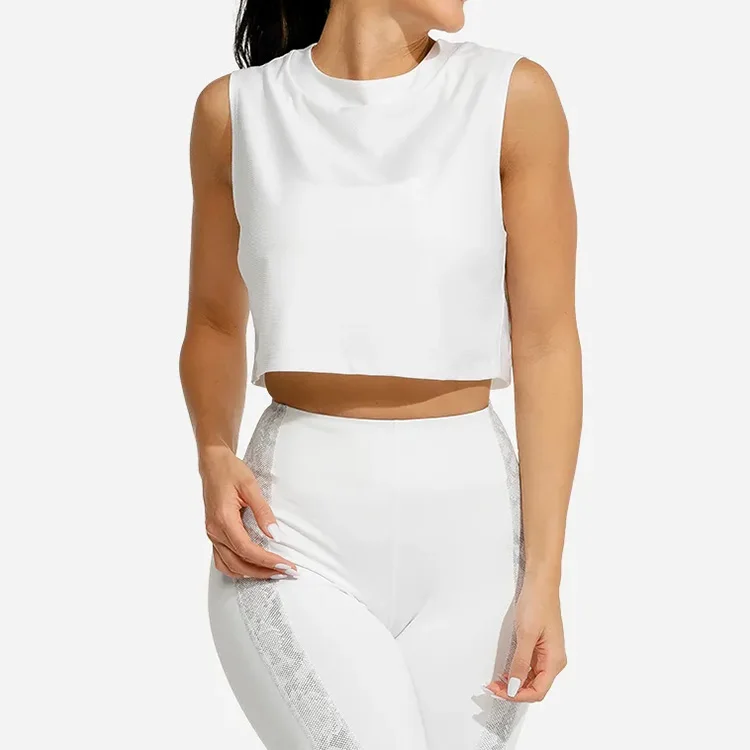 2021 Woman Custom Logo Mini Cute Sleeveless Shirt 100% Cotton Loose Fit Solid Workout Tank Crop Top