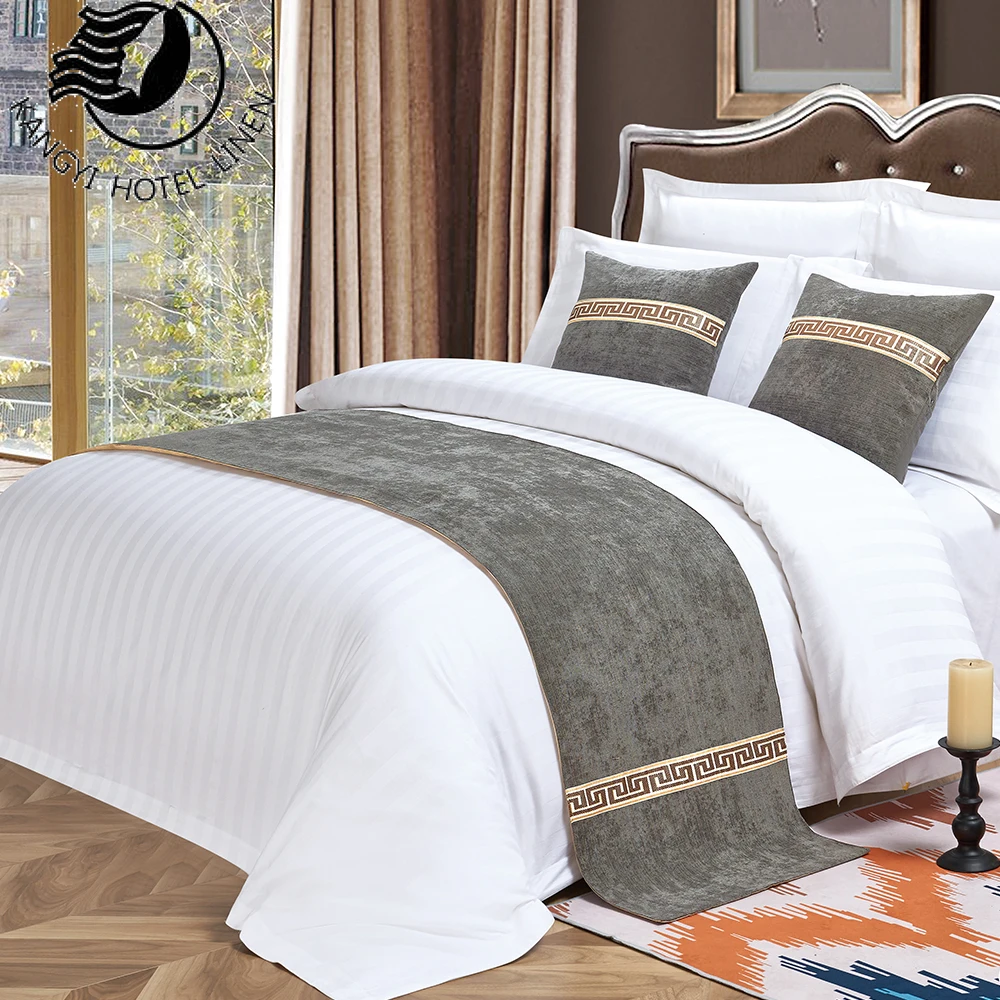 Hotel Queen Size Bed Runner Soft And Comfortable Flannel Bedspread For Star Hotel