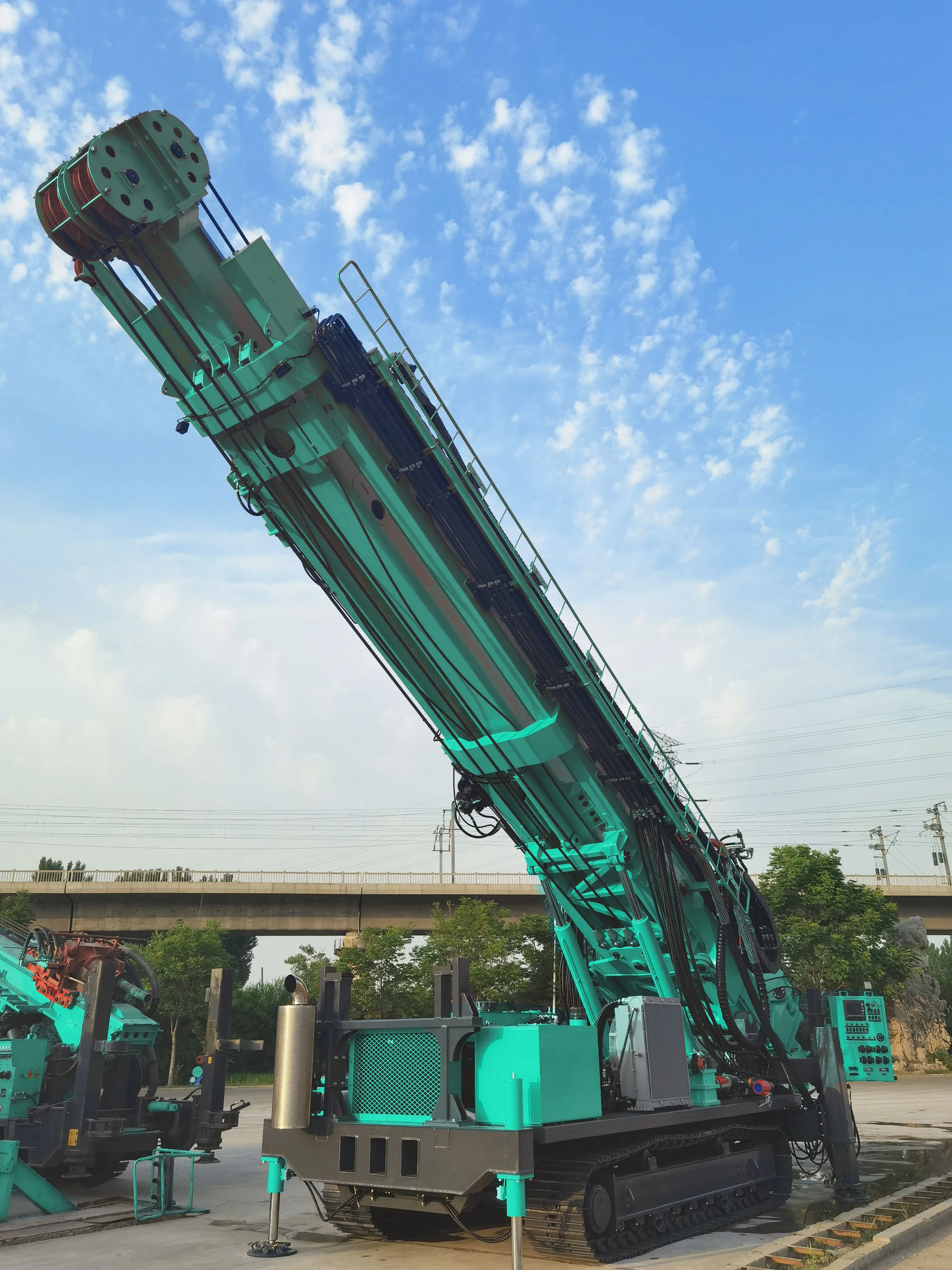 HFX 300m Crawler Deep Borehole diesel Hydraulic Mining Machinery Mine Drilling Rig Wells Drilling Machine