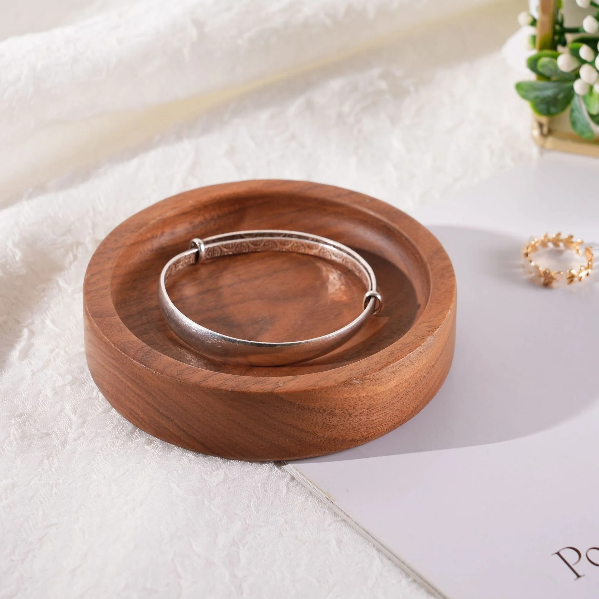 Round Oval Solid Wood Jewelry Ring Display Tray Necklace Tray