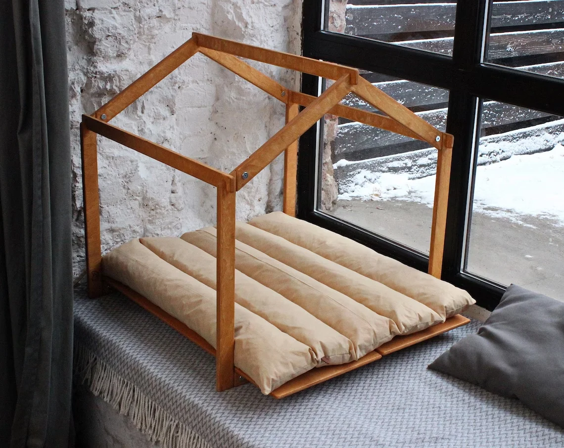 Wooden indoor Dog House Skeleton Fashion Elevated Dog House