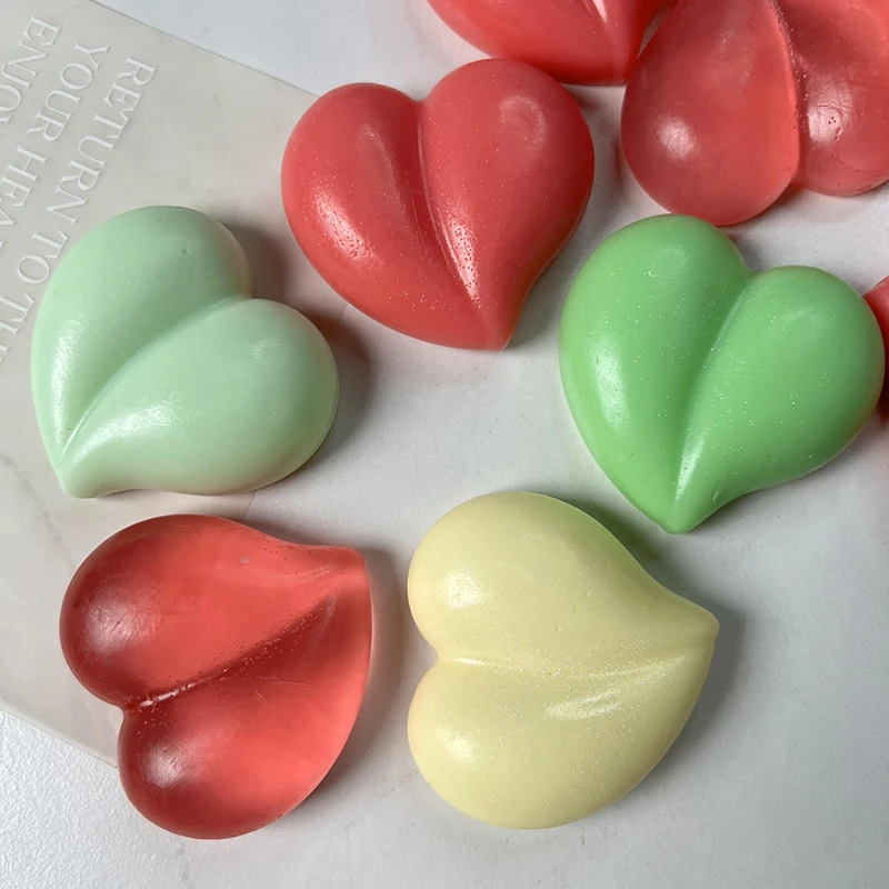 Private label Whitening Vegan Cleaning Solid Soap Peach Heart Shape Kids Mini Soap Bathing Bar Kojic Papaya Soap