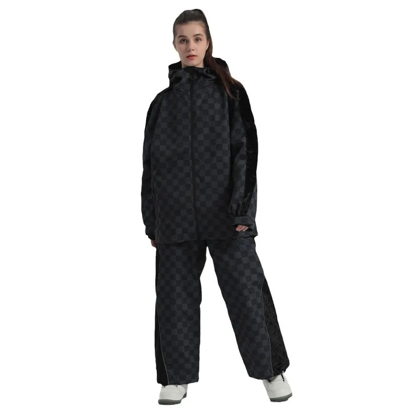 Hot Selling Custom Heat Sealed Tape Ski Suit Manufacturers Windbreaker Waterproof Snow Suit Fashionable Ski Wear Set For Women