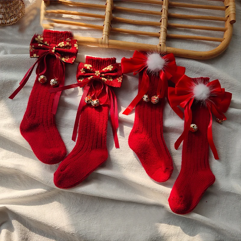 Wholesale Christmas Ruffle Soft Knitted Solid Pattern Infant Cotton Baby Knee High Red Socks For Newborn