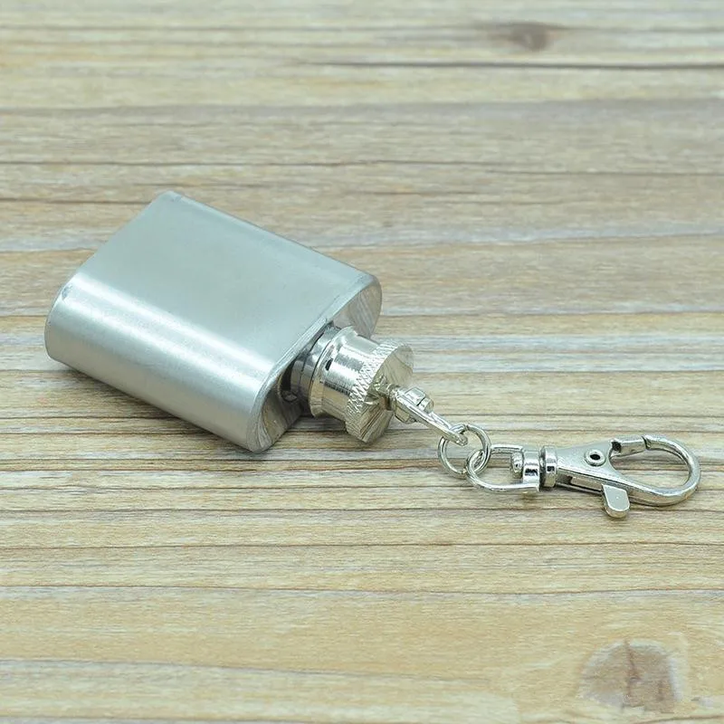 1oz stainless steel mini hip flask with keychain Portable party outdoor wine bottle with Key chains