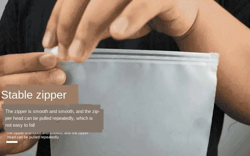Zipper pulls material