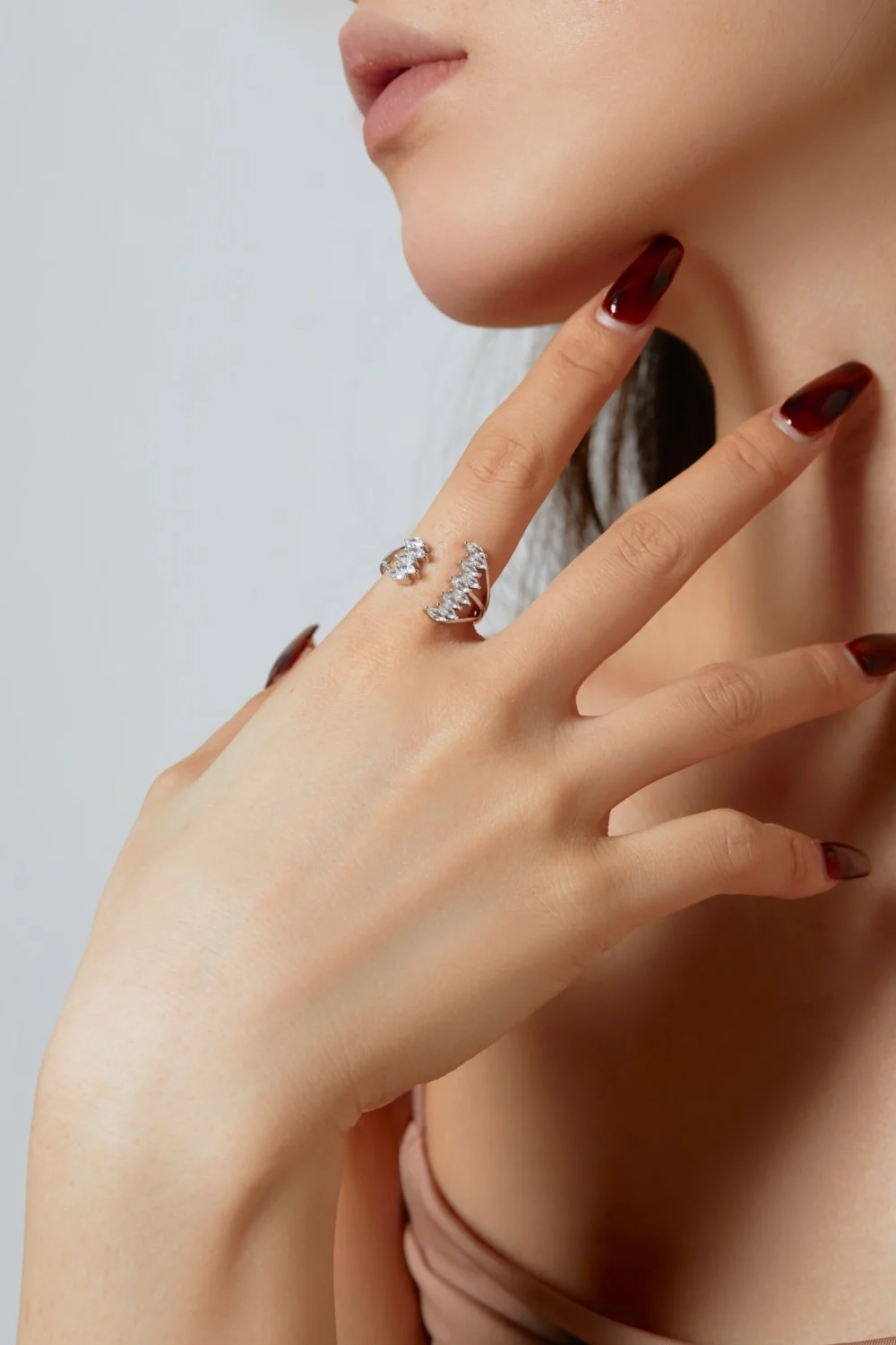 Fashionable Silver S925 white Horseeye stone row diamond opening design niche fashion simple multi-match opening ring