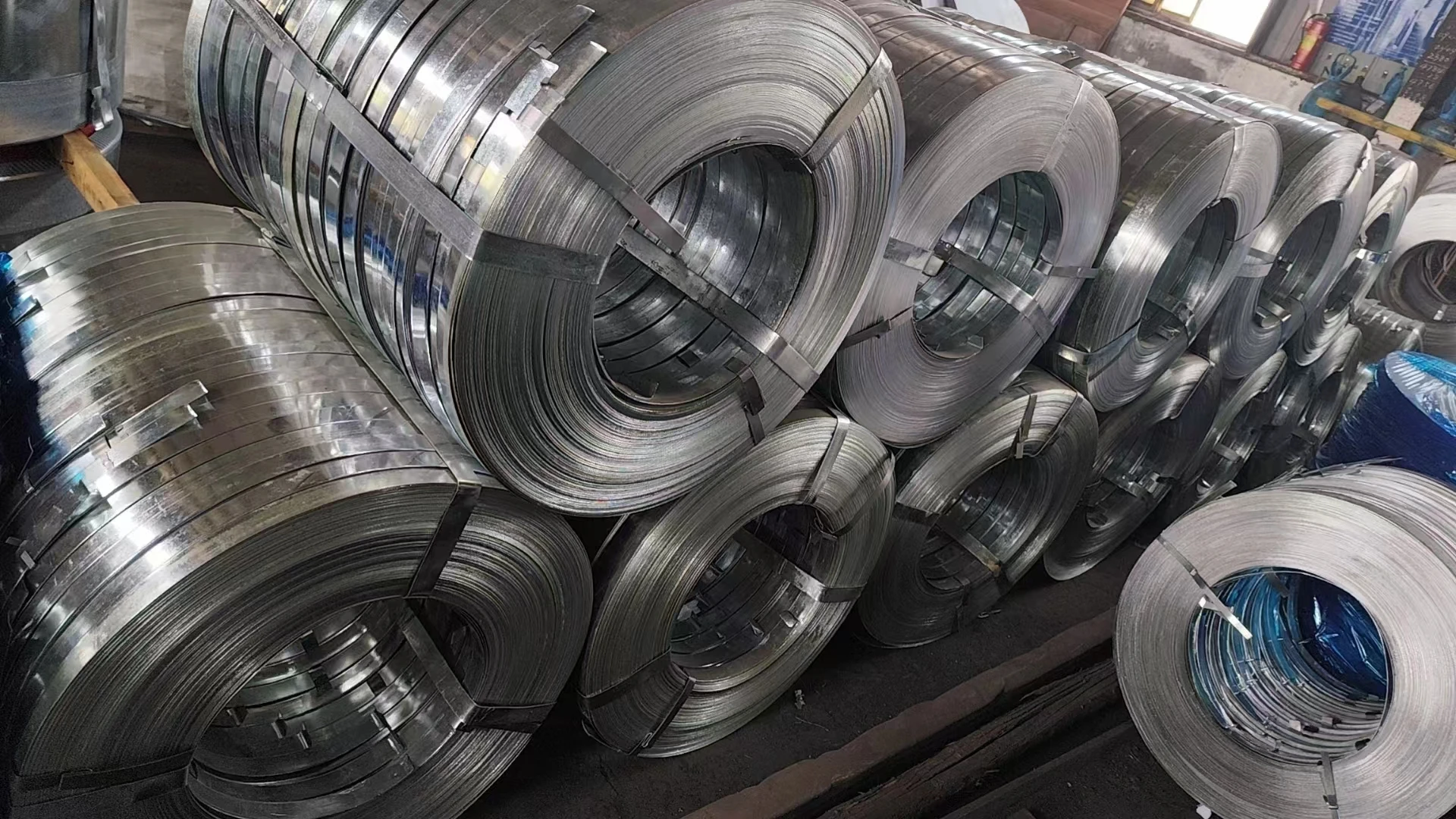 Q195 Q235 Q235B Cold Rolled Technology Galvanized Steel Strip Coil gi metal strip for construction