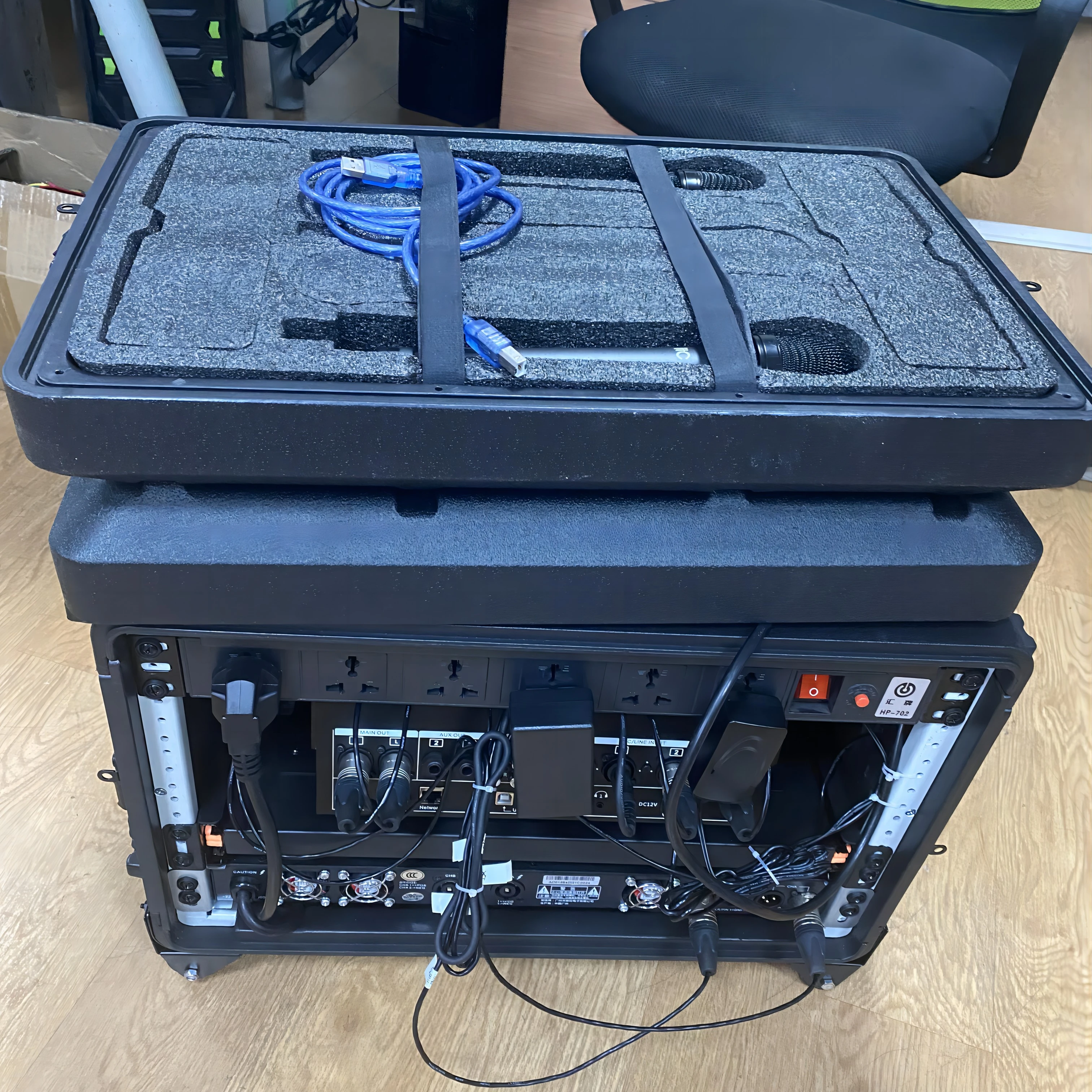 XYY DJ Concert Computer Amplifier Rack 19 inch Waterproof Portable  2u 4u road  case