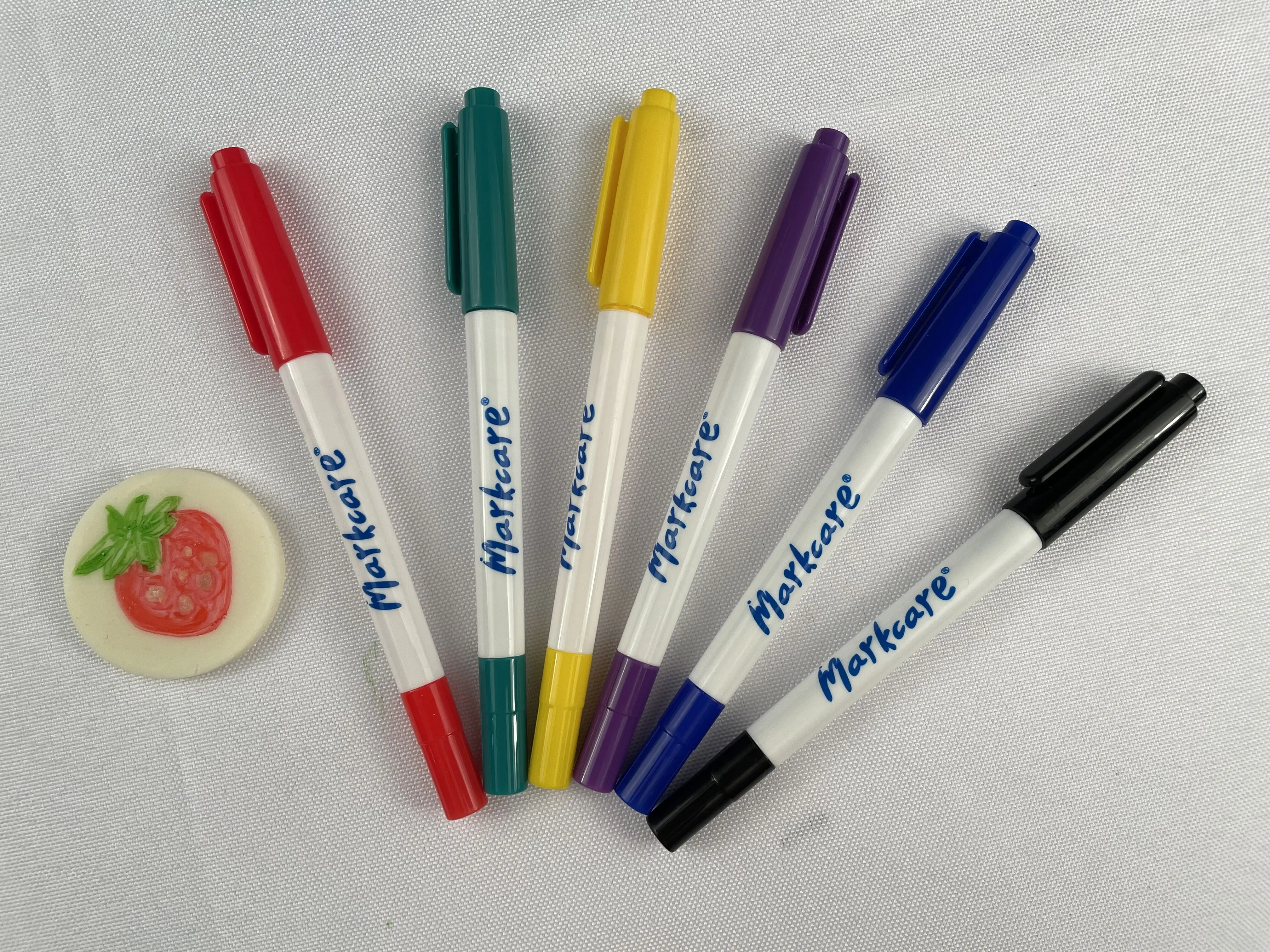 Dual Tipped Metallic Edible Ink Decorating Pen Perfect for Royal Icing Fondant and Gumpaste