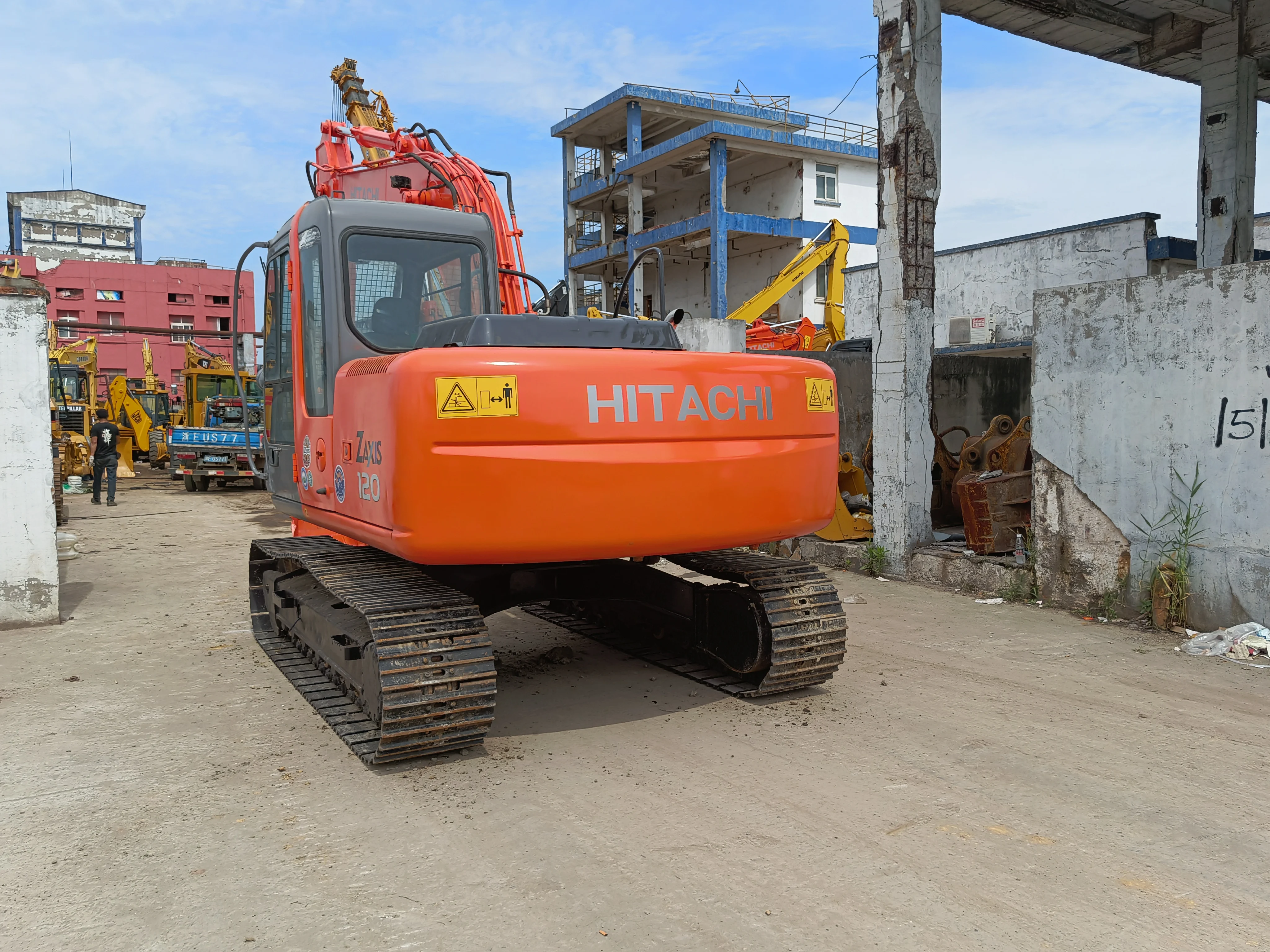 Hitachi excavator zaxis 120-6 zx70 ex120 ex200 used excavators From Japan