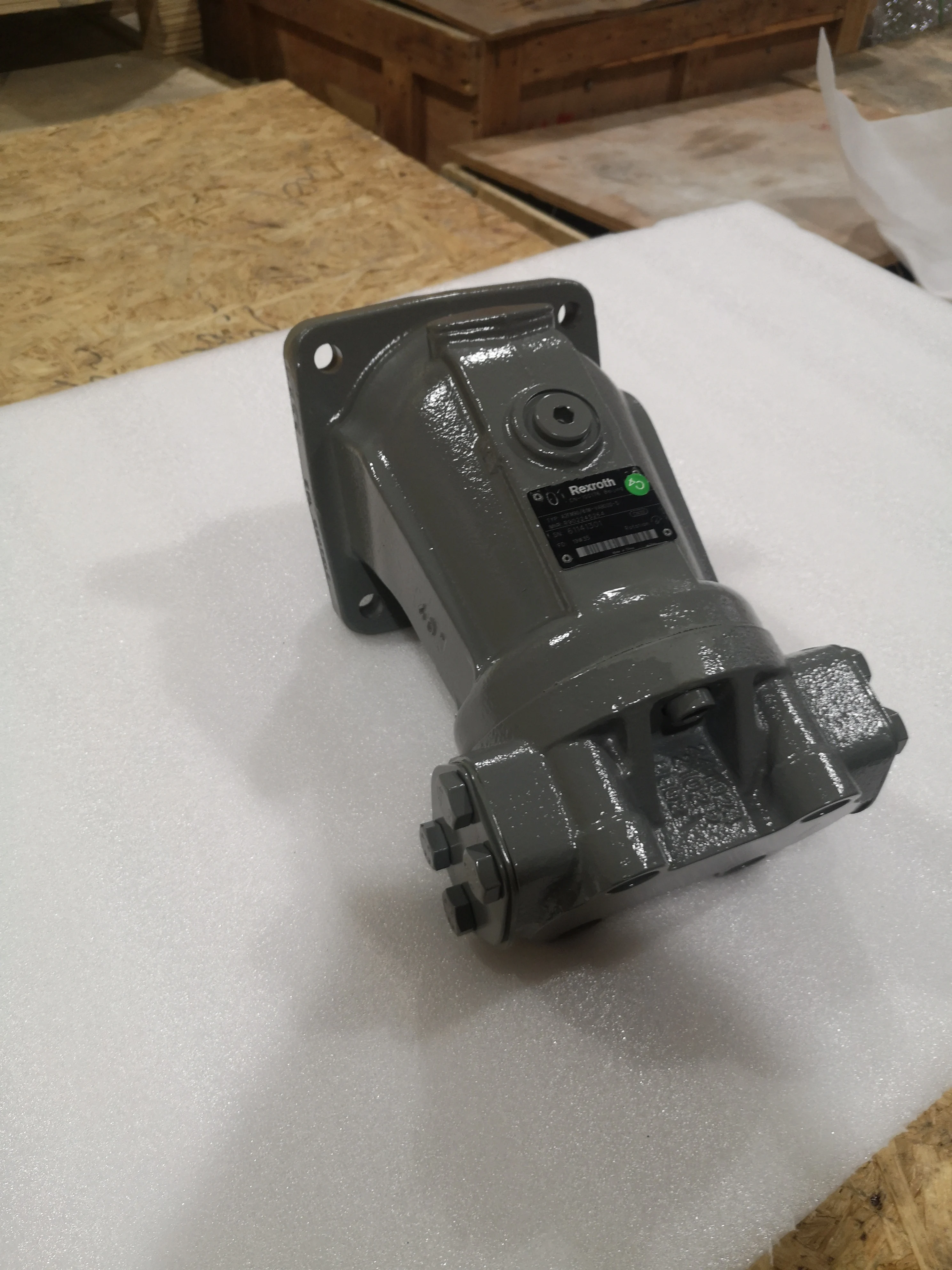 Гидравлический поршневой насос Rexroth A2FM серии A2FM125/61W-VAB010D для строительства и экскаватора