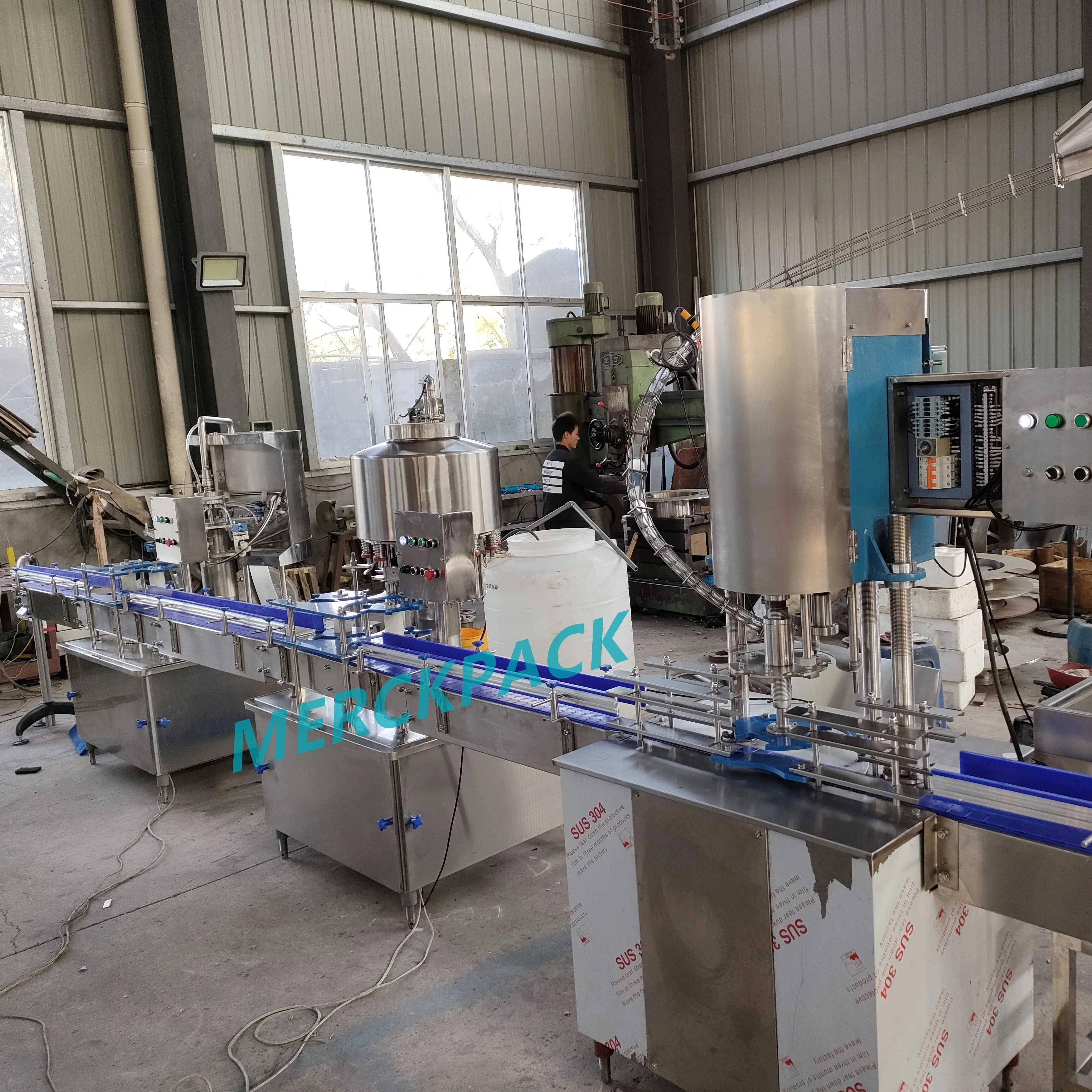 Small Factory Linear Type Washing Rinsing Filling Capping Machine Bottled Water Packing Machine Production Line