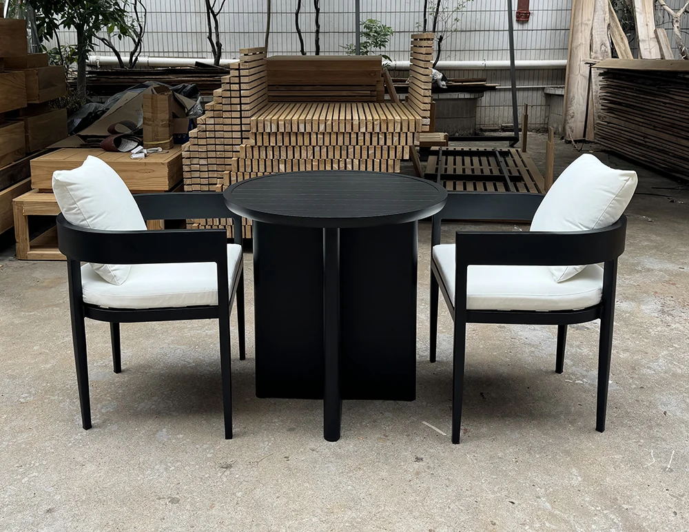 Decoout Modern Luxury Aluminum Garden Dining Furniture Sets Outdoor Dining Table and Chair Set