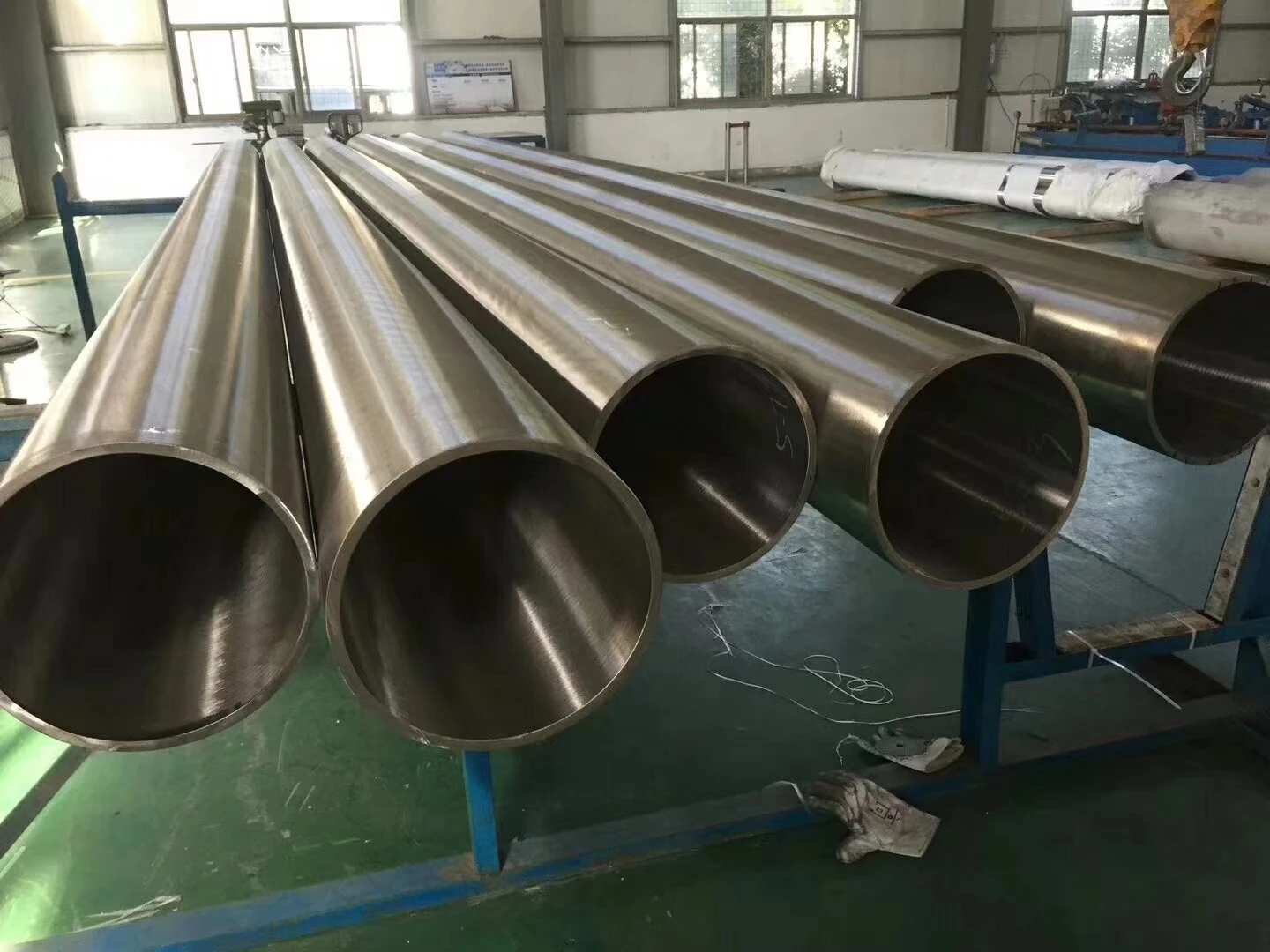 High Temperature Pickling Surface ASTM B338 Titanium Seamless Tubing Grade 5 from China Distributor