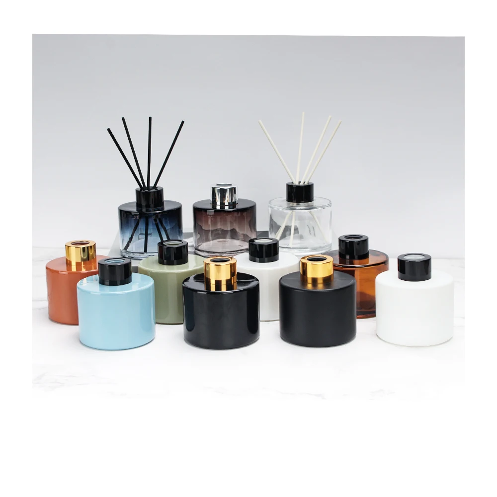 wholesale Home Decorative Long Round Tall Empty Scented Oil Car Glass Reed Diffuser Bottle Malaysia Aroma Diffuser Candle