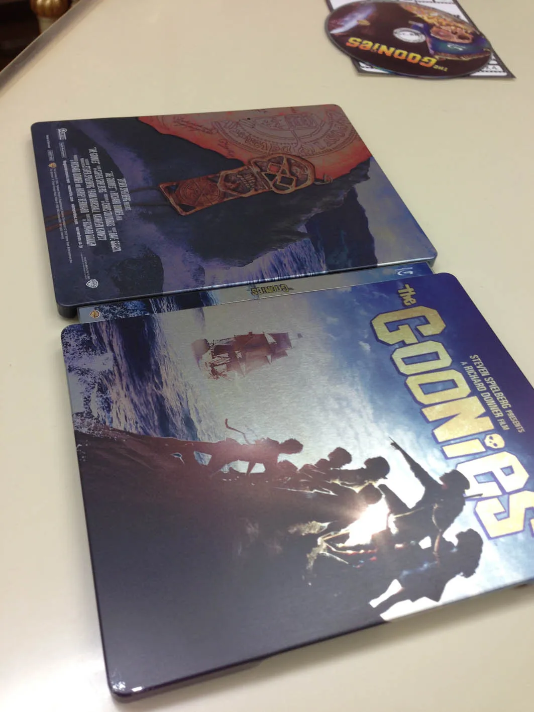 Metal Tin Case for CD/DVD Stylish Metal Boxes for Storage and Protection