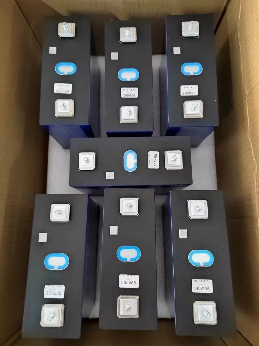 Ukraine 280ah Lifepo4 Cells 304Ah Lifepo4 Car Battery Grade a Lifepo4 Prismatische Zelle Lithium Battery 3.2v 280ah Rept 280ah