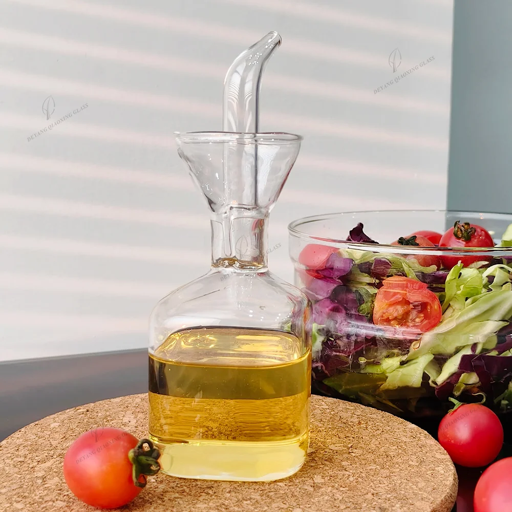 High borosilicate glass bottle oil and vinegar soy sauce dispenser Liquid Condiment Container with Drip-free Spouts