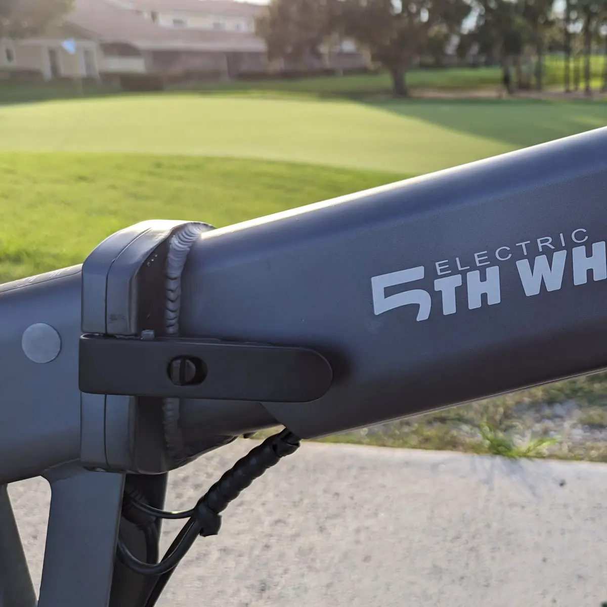 EB06 Electric Fat Tire Bike 48V Battery Cycle 500W Electric Assist Folding Bicycle for Adult