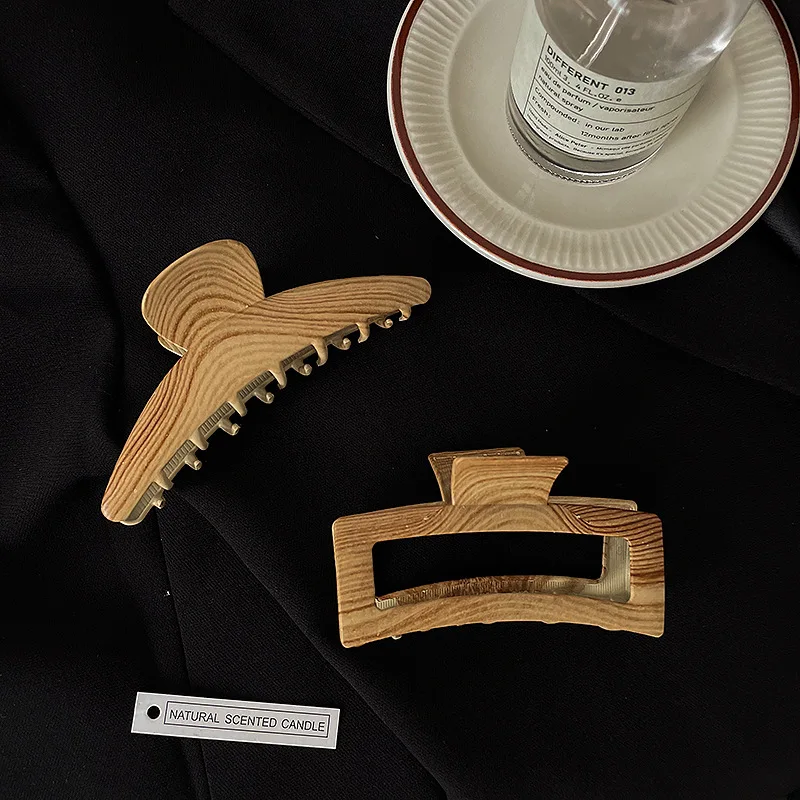 2023 Luxury Fashion Shark Clips Middle Wood Colors Metal Hair Claw Clips For Woman Girls Hair Accessories