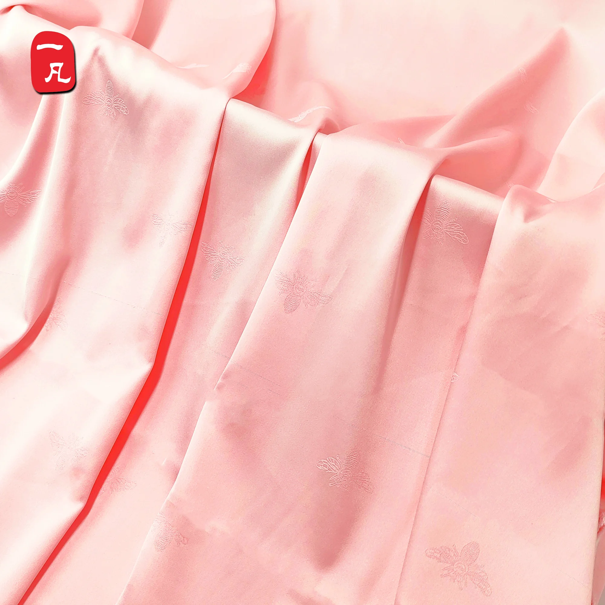 Classical Pink bee print Soft 96%Polyester 4% Spandex Satin Jacquard fabric for Party Dress Sleeping Wear