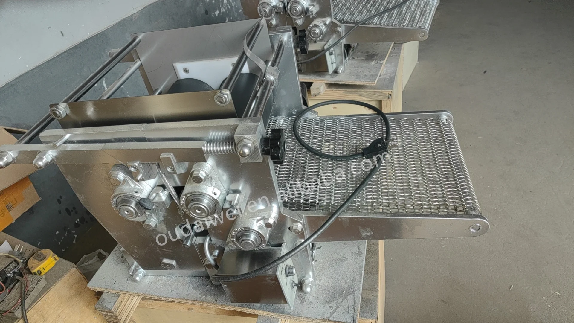 Tortilla Machine Para Cornmeal Tortilla Maker Machine Counter Corn Flour Tortilla Making Machine for Sale Customized Adjustable