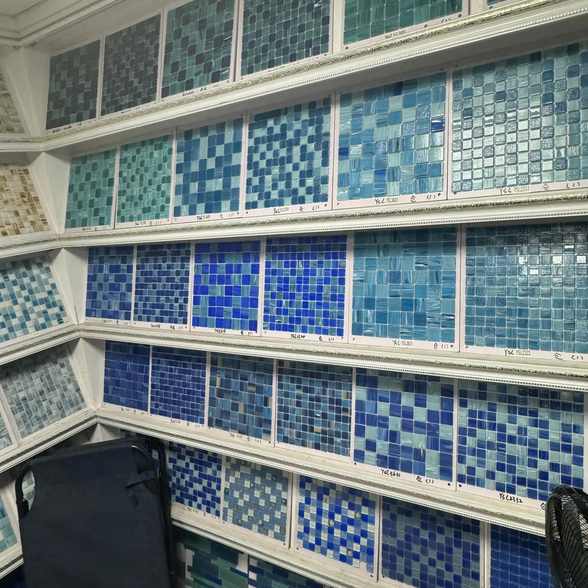 Gaoming Hot swimming pool tiles perfect use glass mosaic pool flooring art tiles price hand-made brick
