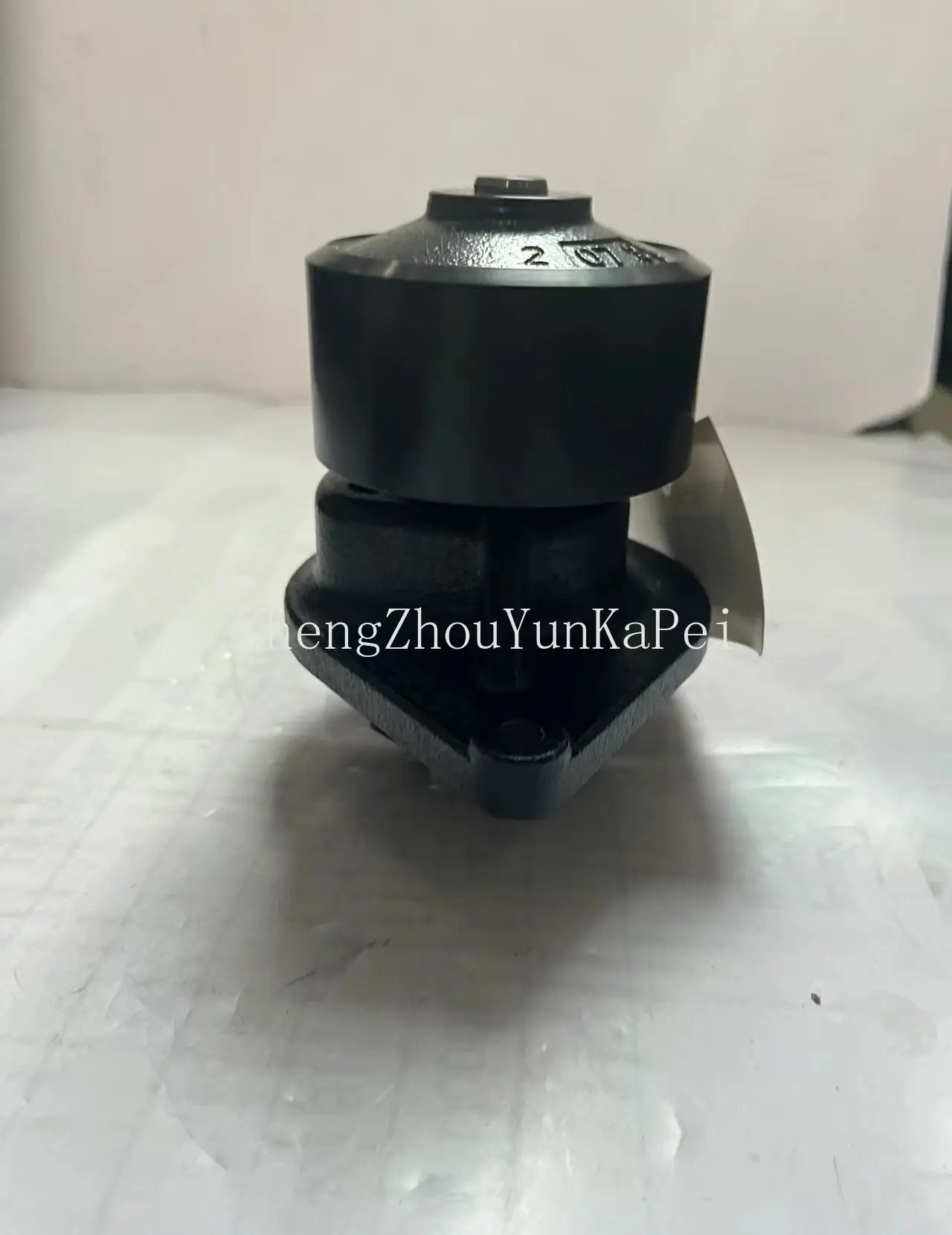 Dongfeng cummins насос резервуар для хранения 4891252 горячей воды откачка холодной