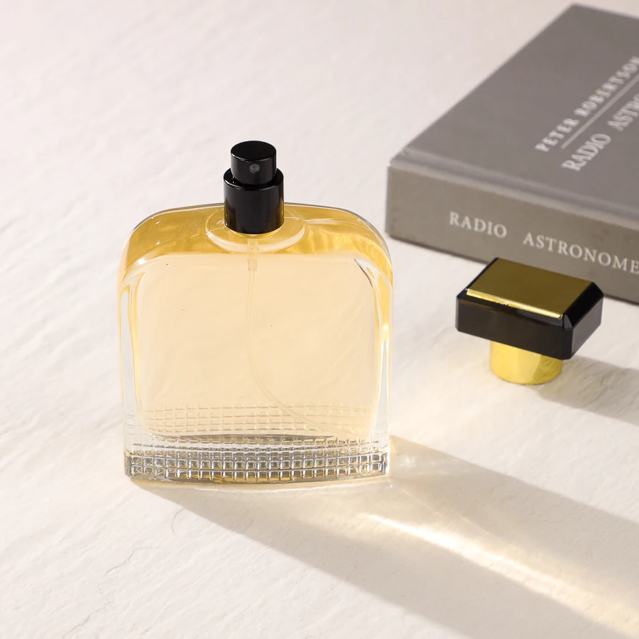 Professional Design Custom 150ml 50ml 100ml Clear Empty Flat Square Glass  Perfume Spray Bottle With Lid