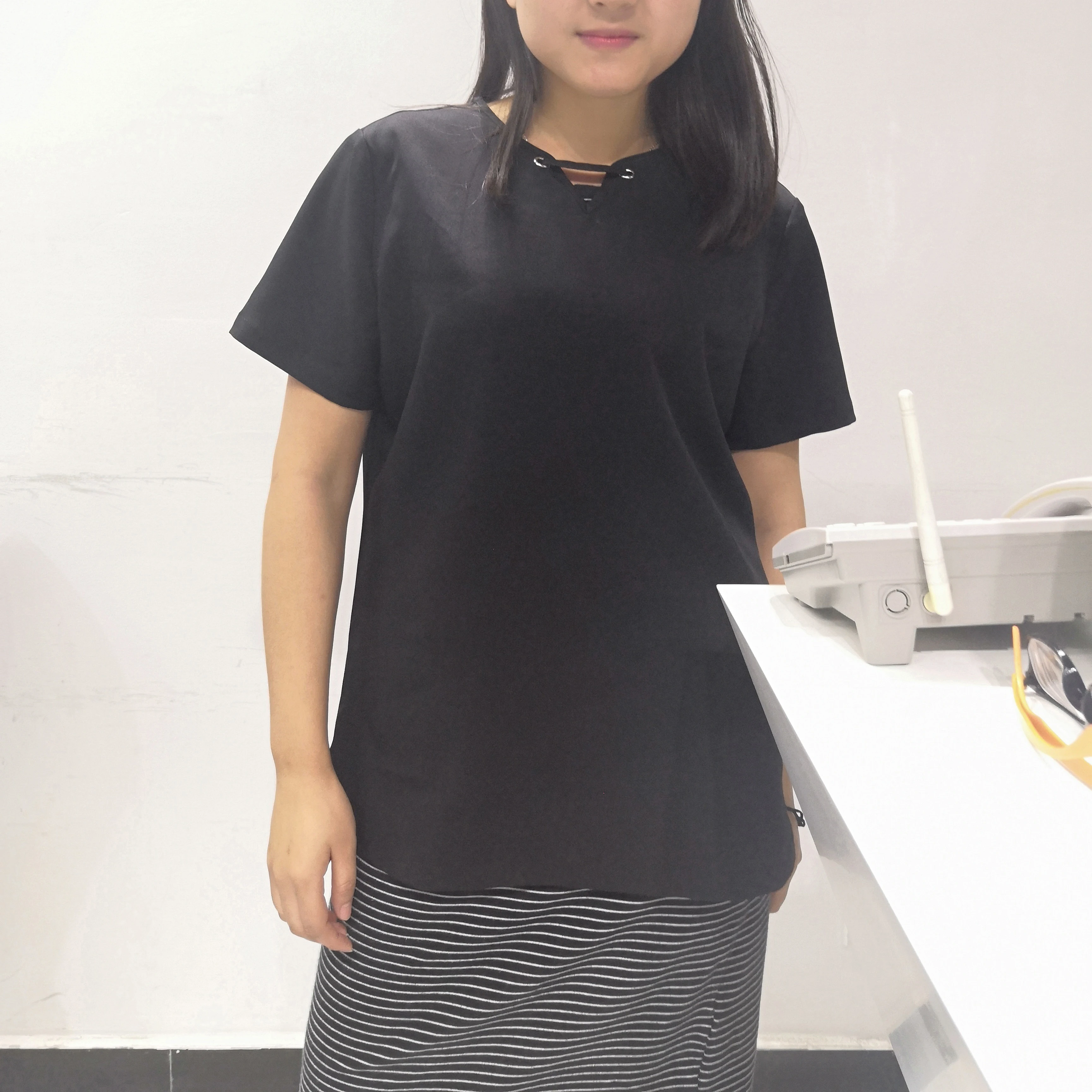 Hot Sale Wholesale Custom V-neck Short Sleeved Surgical Suit Hospital Nurse Zipper Suit Nursing Scrubs Uniforms Sets