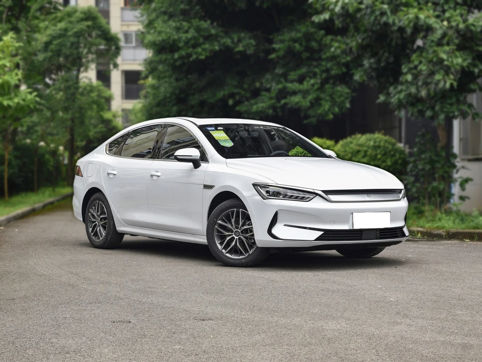 2023 New Cars of  Qin PLUS of BYD from china with 4 Wheel Electric Car  made in china