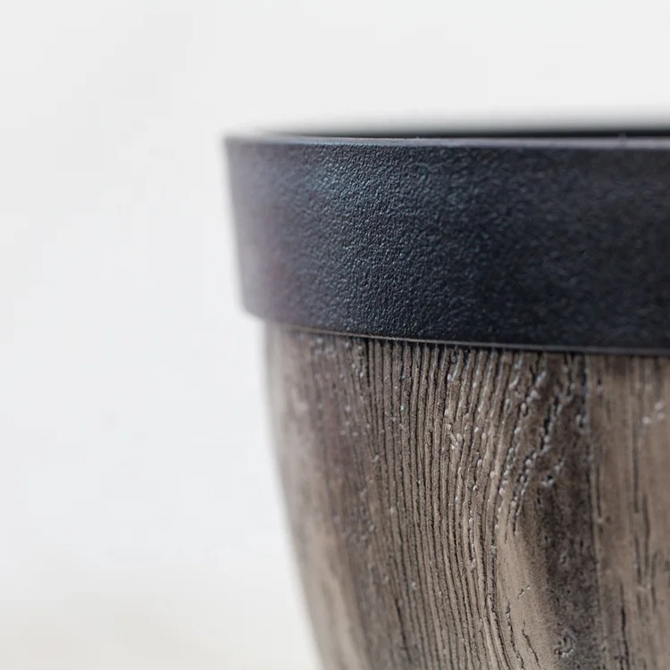 Whiskey Barrel Planter Wholesale PP Garden Large Wooden Outdoor Garden Decoration Used with Flower Green Plant Plastic