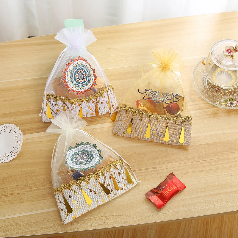 12  Pieces Packed Fast Moon Arabic Print Logo Festival Ramadan Gift Pouch Custom Gold Ramadan Drawstring Bag