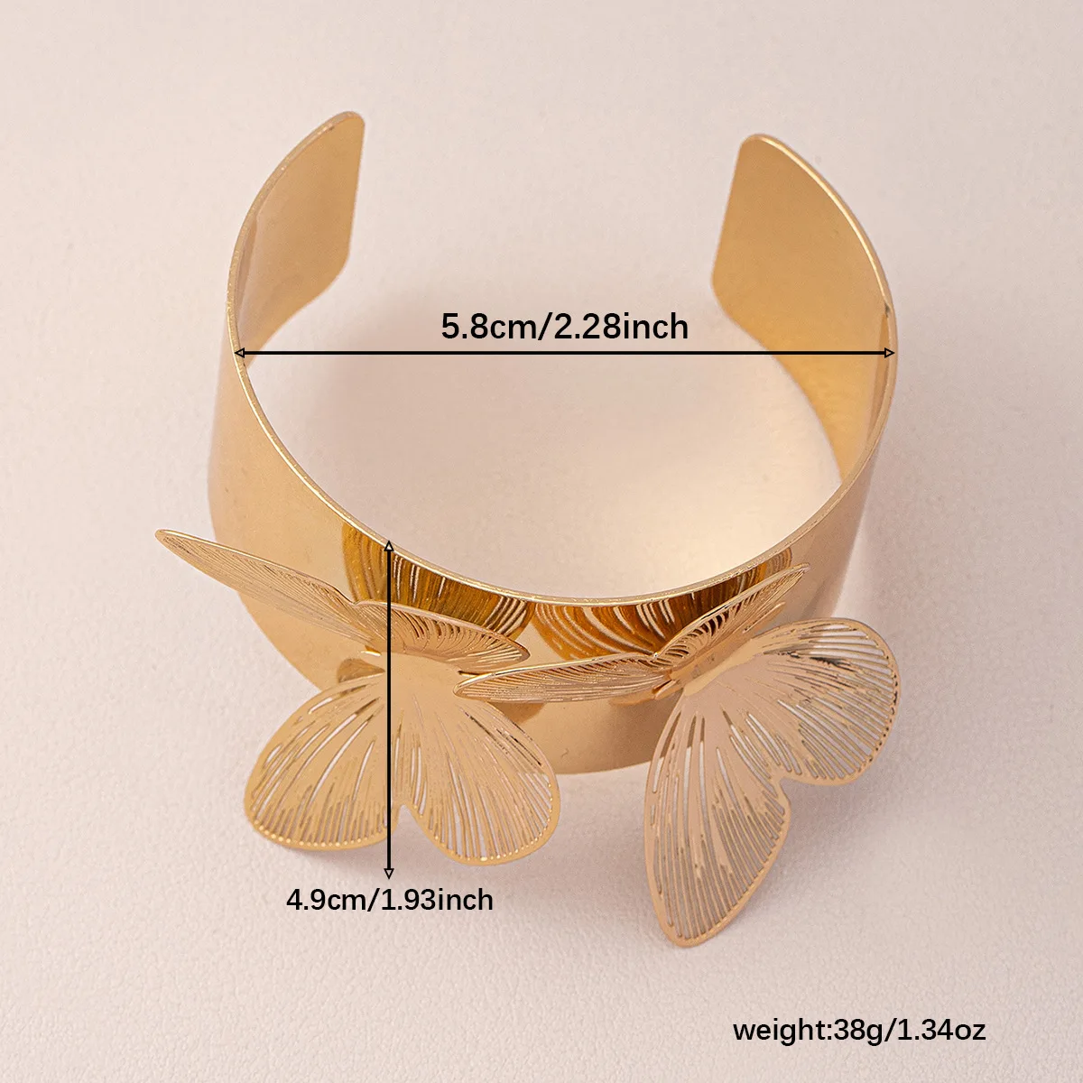 2024 New Arrival Hot selling exaggerated metal round women large bracelet sexy women butterfly gold cuff bangle bracelets women