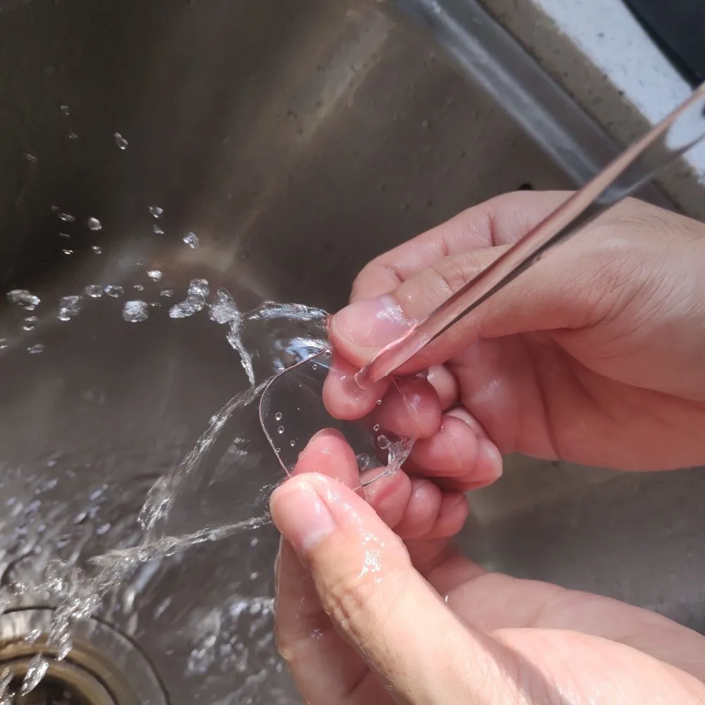 Free sample Double sided Super Sticky Pads, Anti-Slip Gel Nano Pads Reusable and Washable Gripping Pad for Sticking