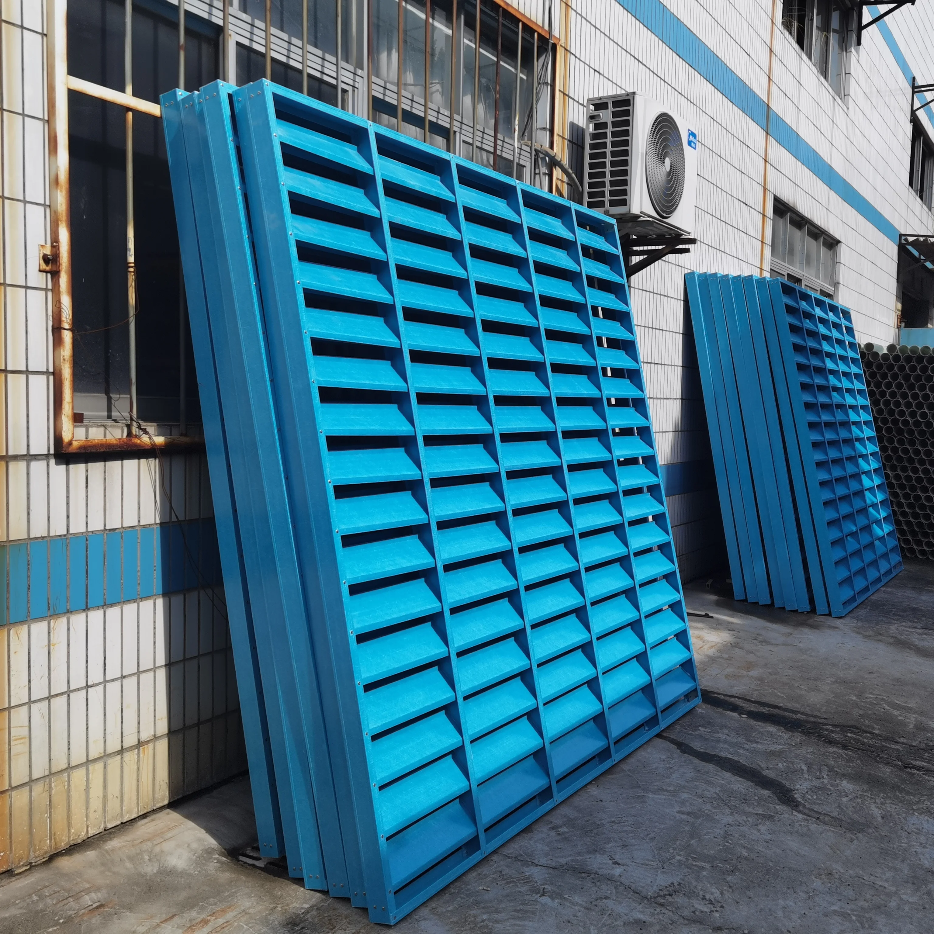 Customized corrosion resistant ventilation FRP fiberglass shutters for building