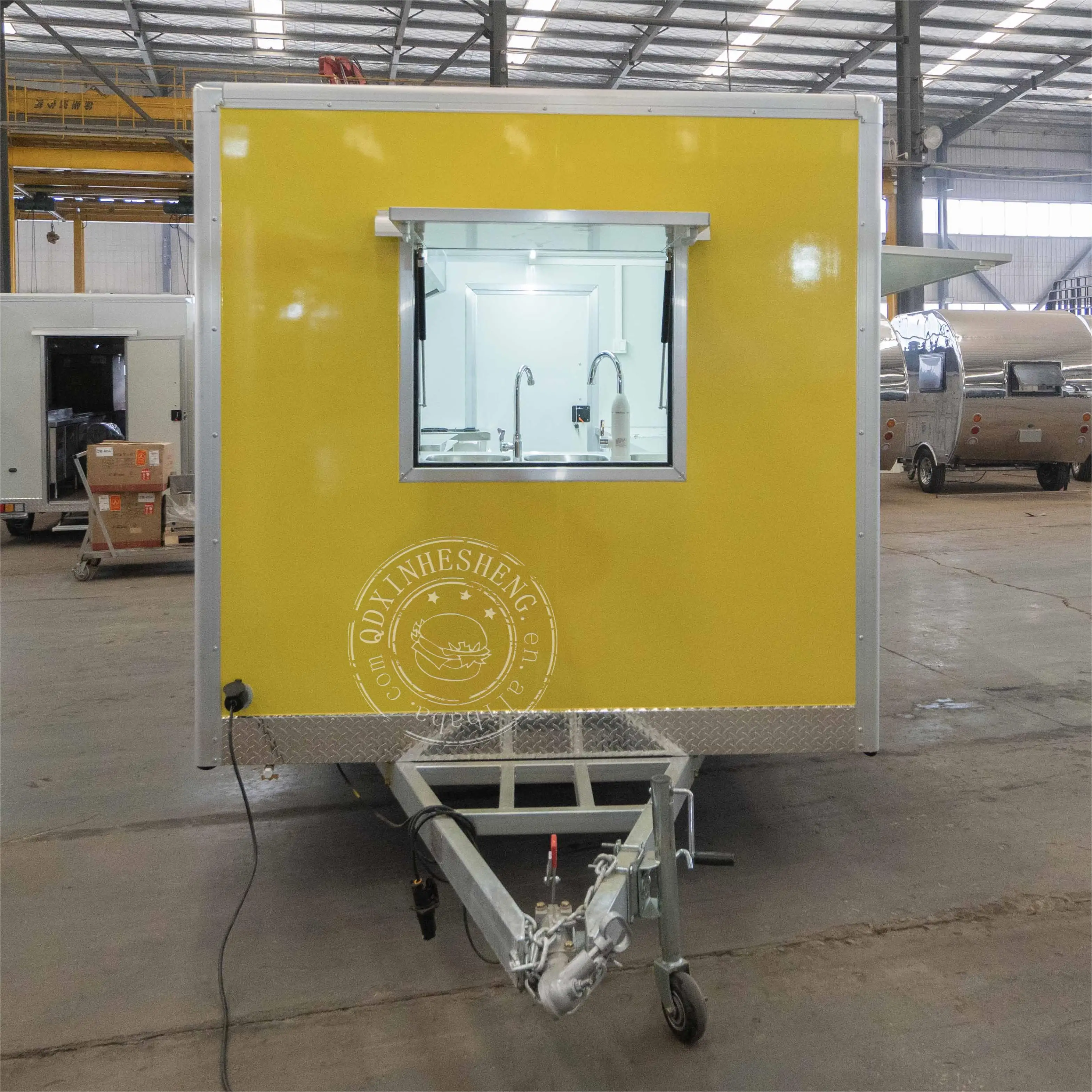 Ice cream and snacks mobile  food truck equipped with refrigerator and fryer