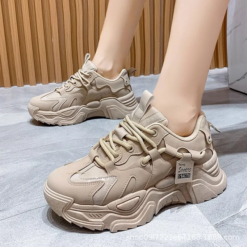 Daddy autumn explosion thick soled black female 2024 new all-match mesh breathable casual sports shoes