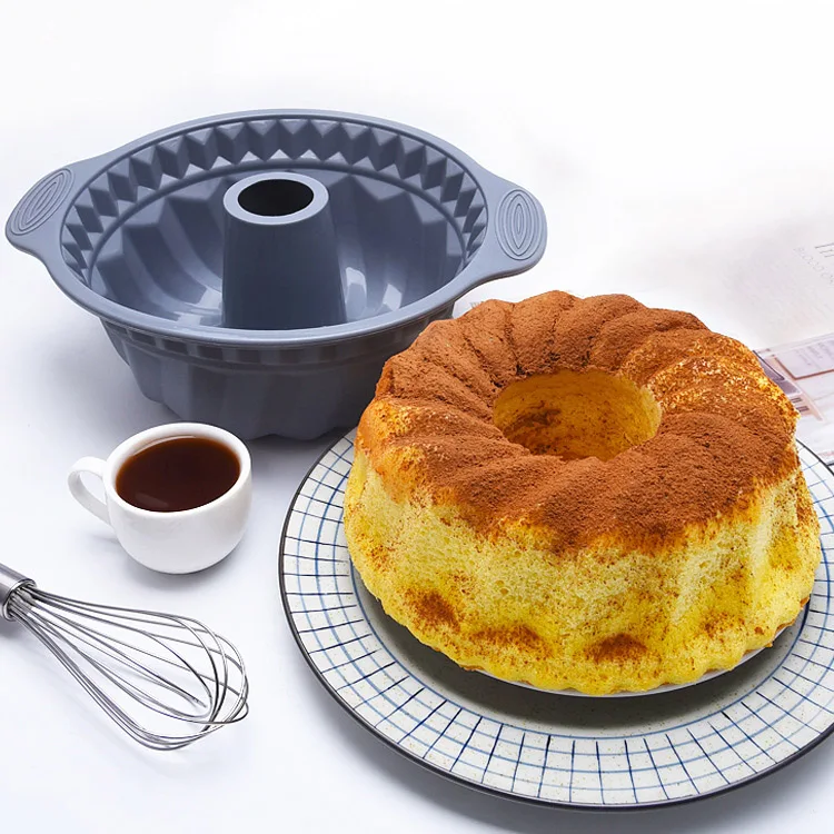 Non Stick Round 10 inch Silicone Baking mold for Bundt Cake donut pan