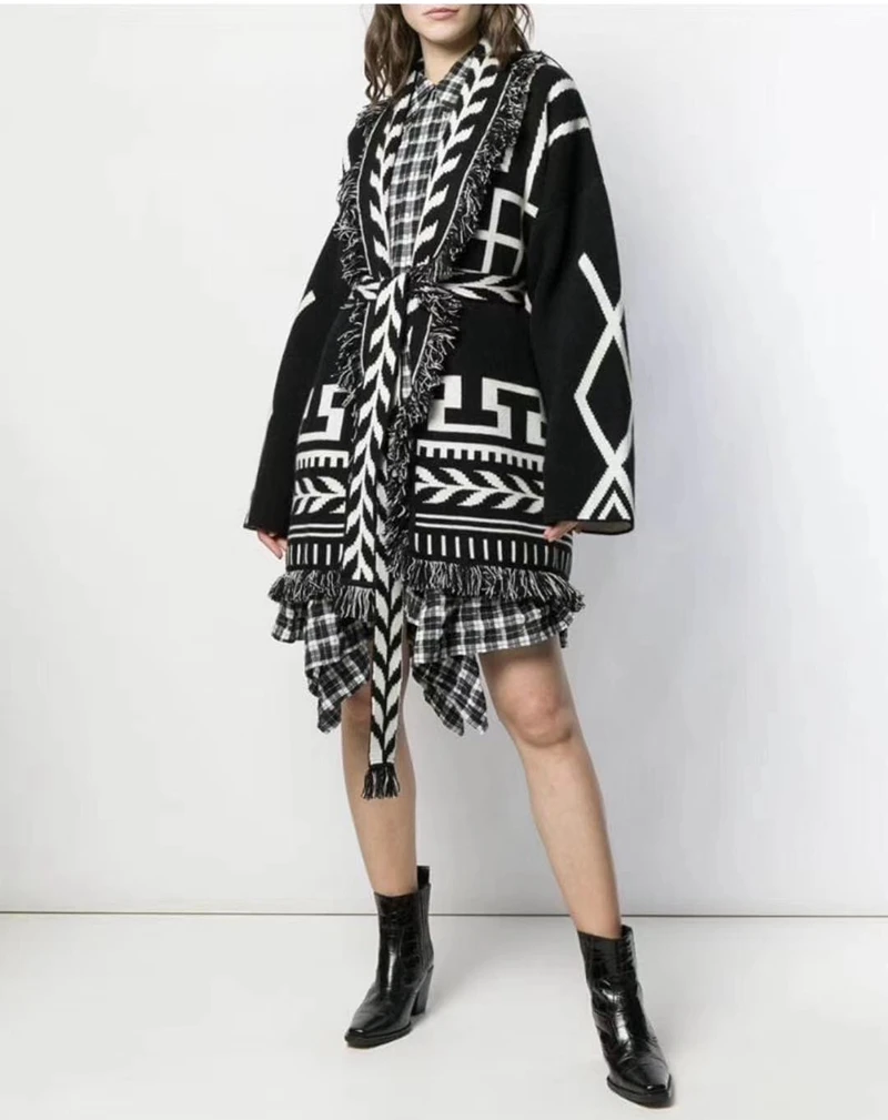 Autumn Winter New Design Women Classic Black white Geometric Jacquard Cardigan with Sash