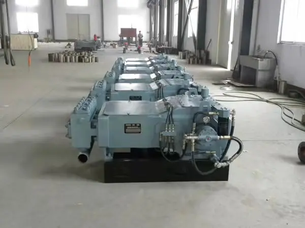 High pressure oil field service triplex plunger pump BE series 165 BHP