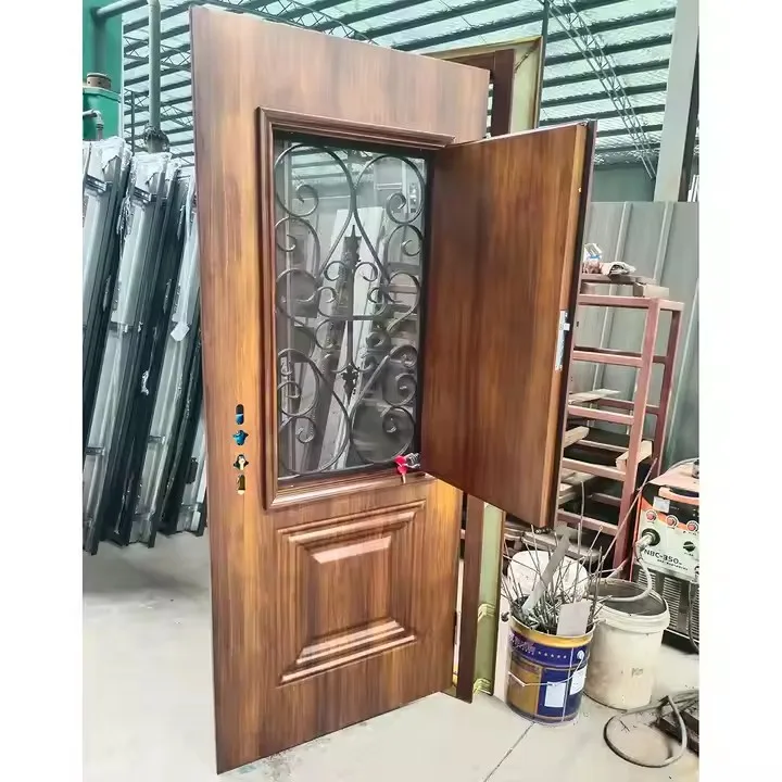 Противоугонная деревянная дверь