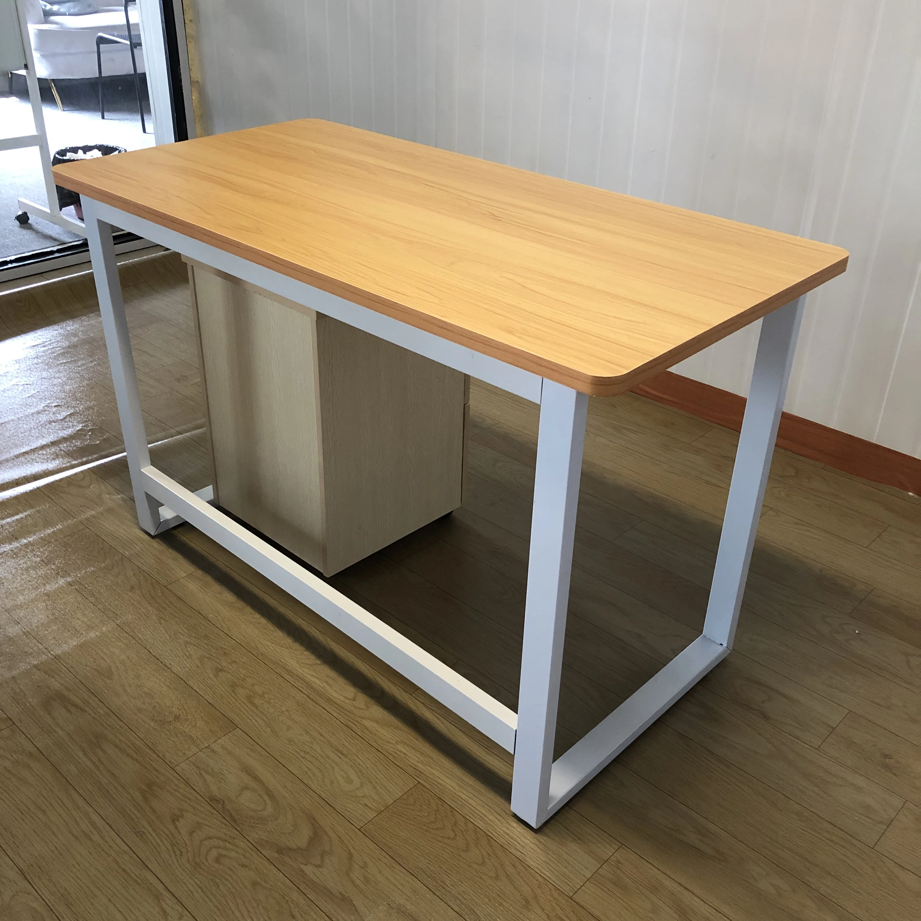 Stylish Durable Wooden Desktop White Office Furniture Office Computer Desk