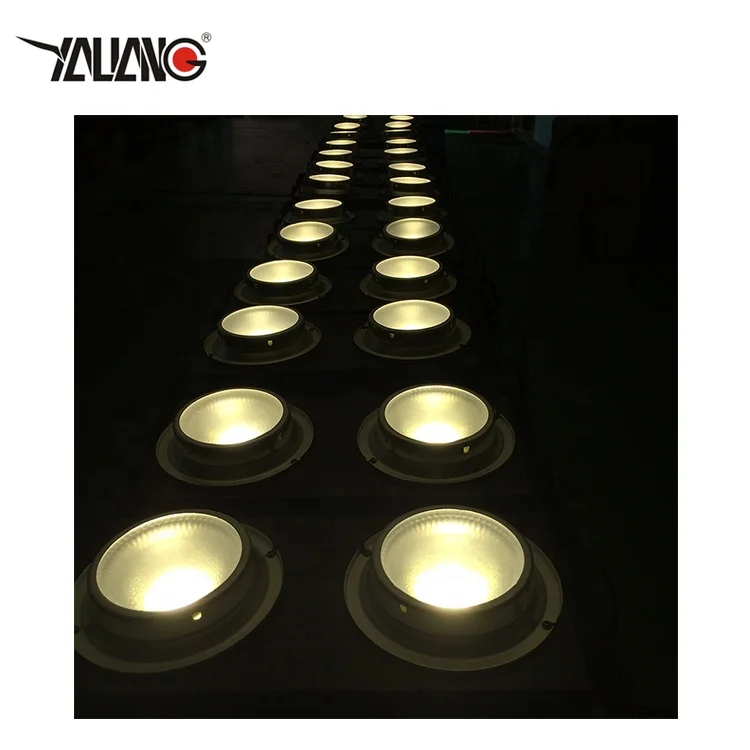 Very pretty outline 400w LED audience blinder light 100Wx4 LED blinder light