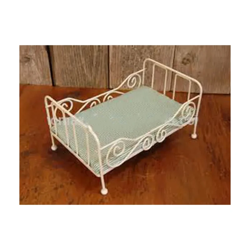 cute baby doll bed/ wrought iron dolls bed