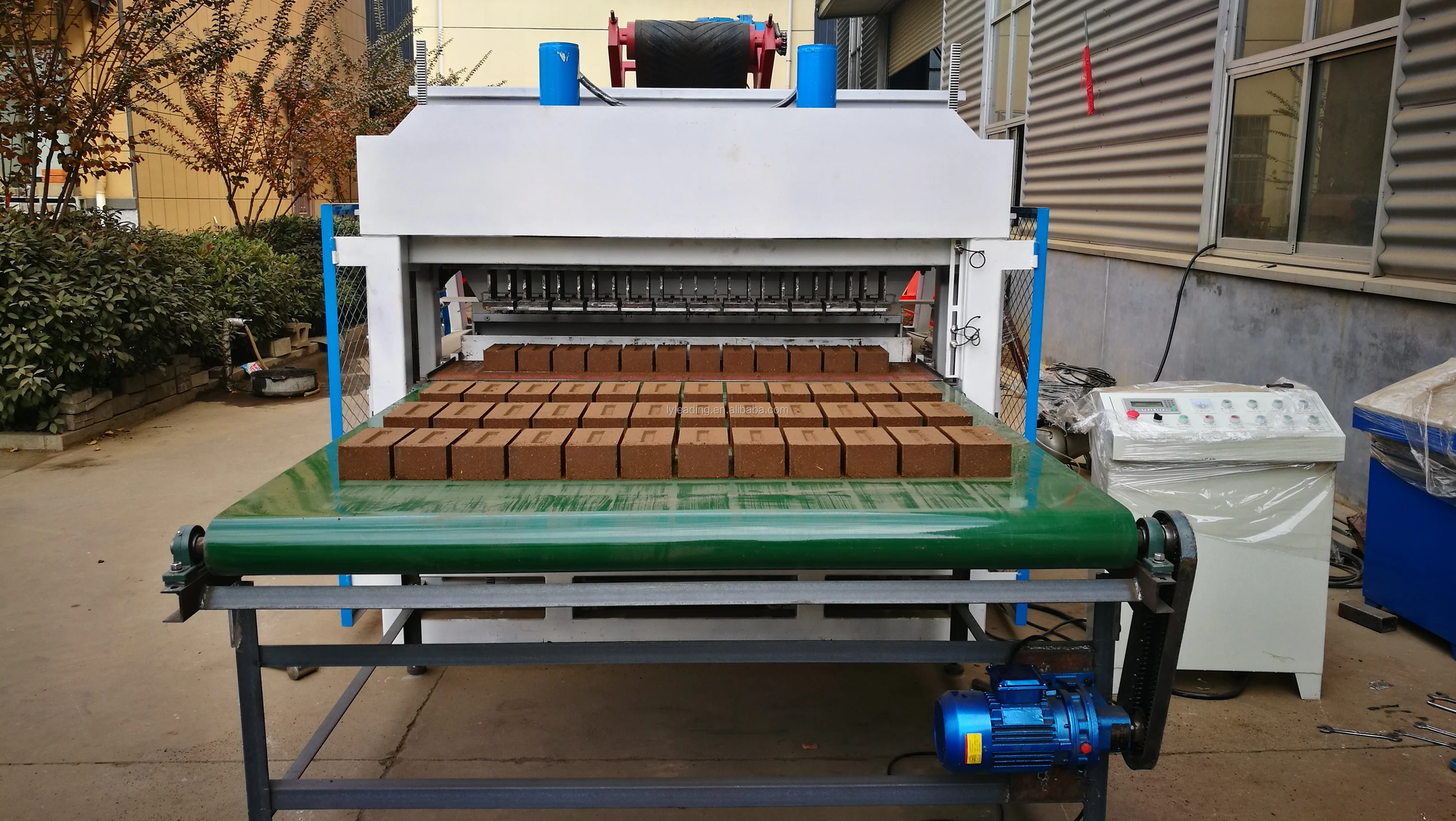 HBY10-10 New design Hydraulic earth brick making machine low price to make ecological interlocking interlock soil brick